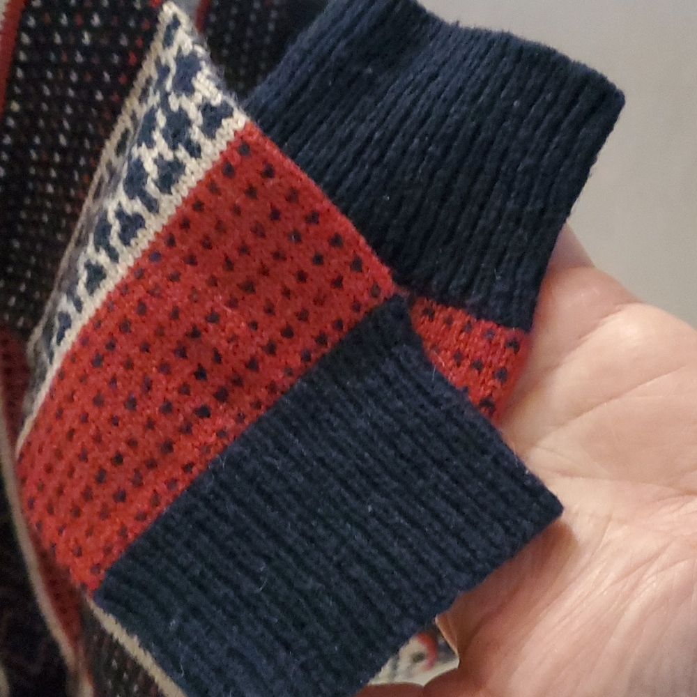 Sweaters from H&M - Picture 3 of 4